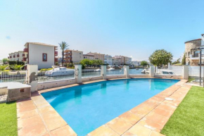 5 HABITACIONES, 3 BAÑOS, PISCINA PRIVADA, AMARRE 15m